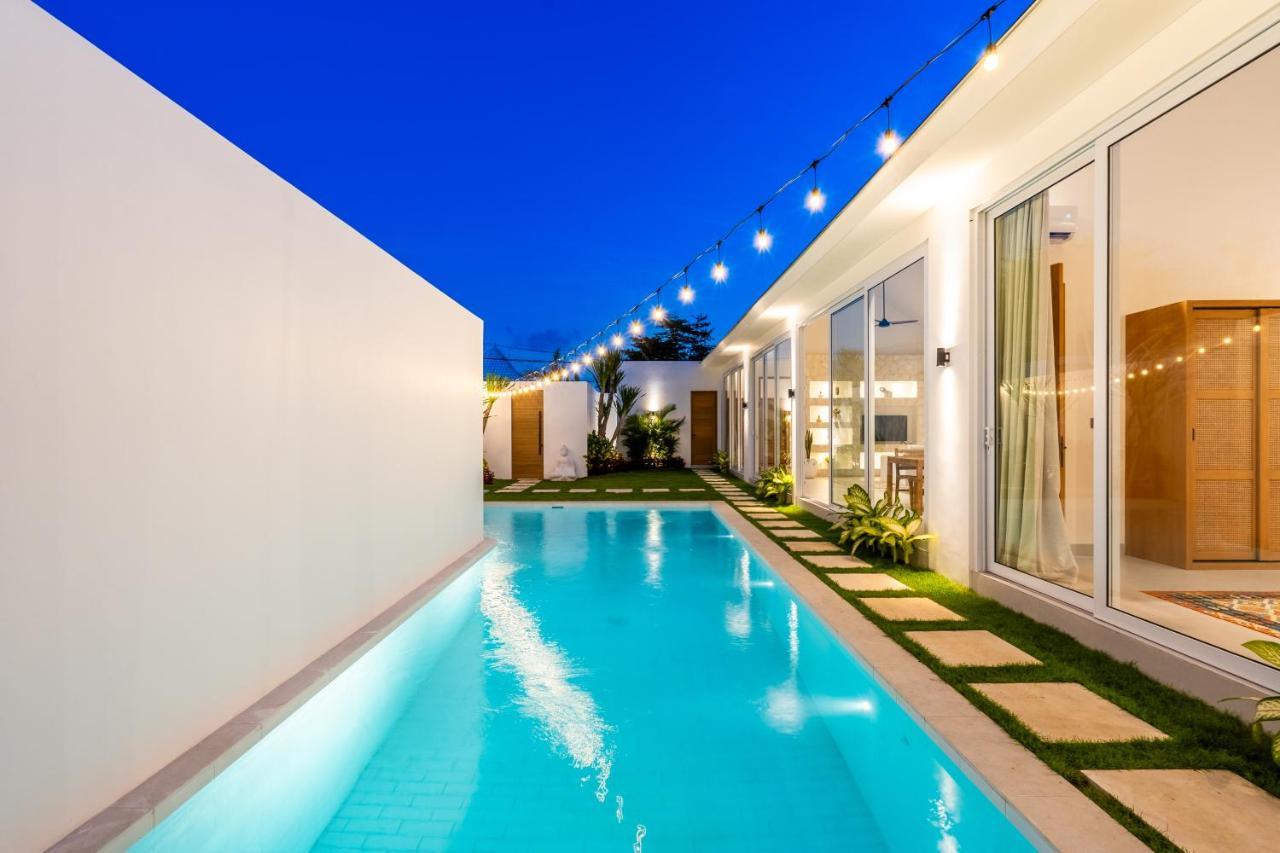 Casa Blanca Villa By Betterplace ウルワツ エクステリア 写真