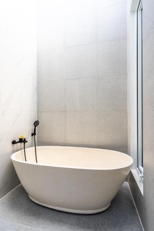 Casa Blanca Villa By Betterplace ウルワツ エクステリア 写真